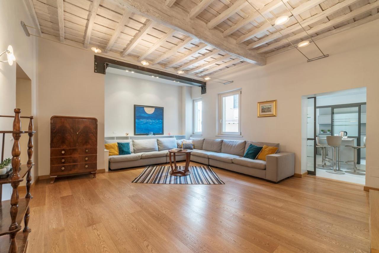 Piazza Navona Elegant Apartment Róma Kültér fotó