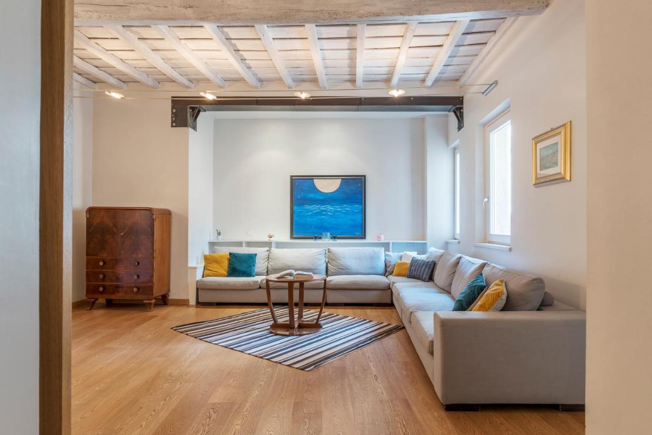 Piazza Navona Elegant Apartment Róma Kültér fotó